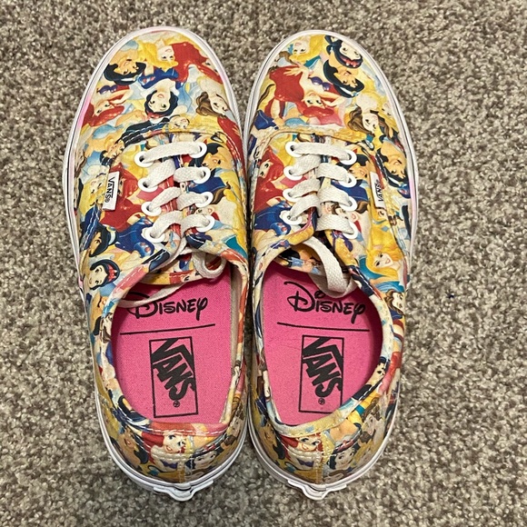 ⛔️SOLD⛔️Disney Princess Vans - Picture 2 of 4